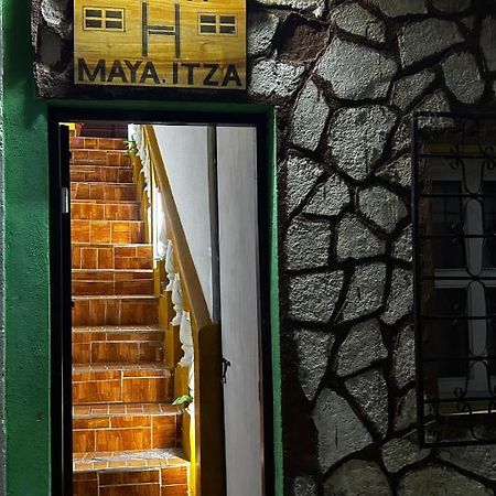 Casa Maya Itza Flores Eksteriør bilde