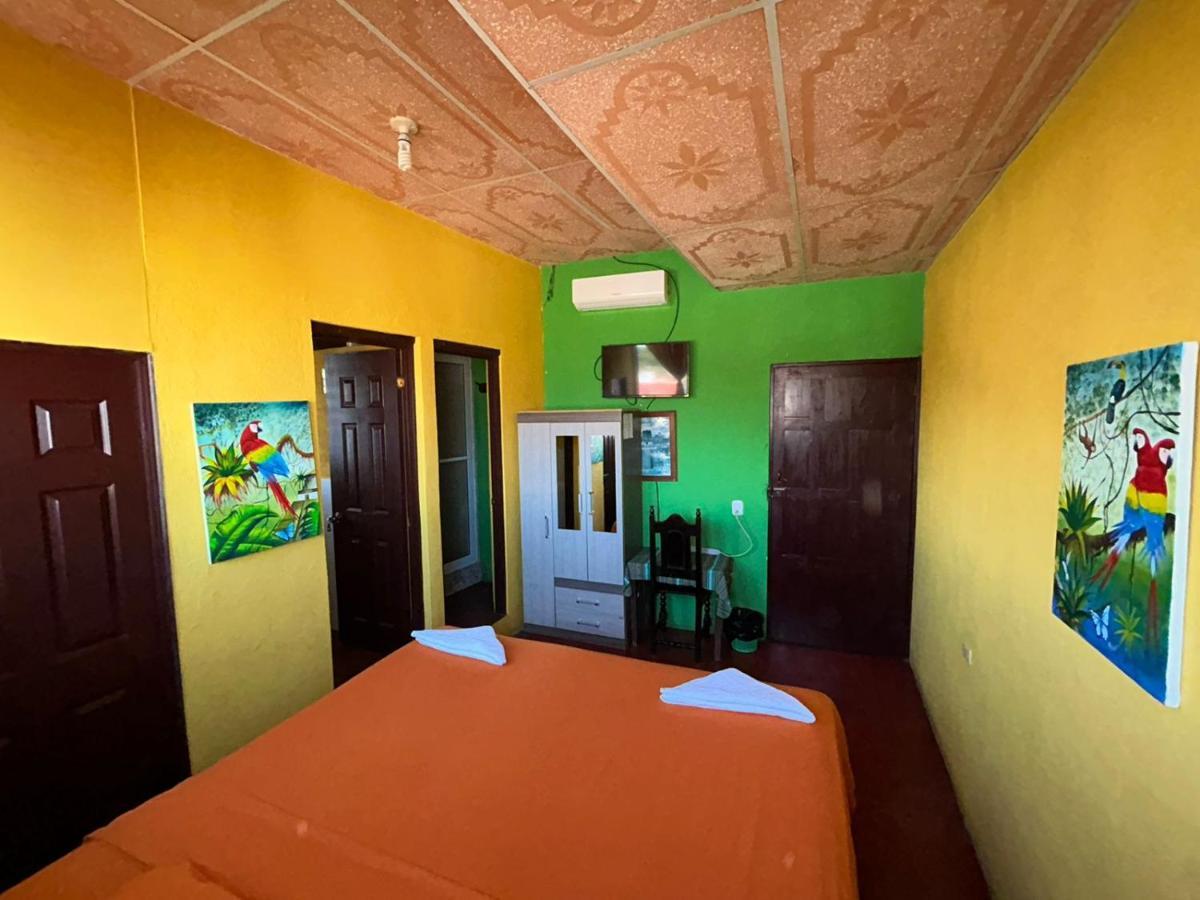 Casa Maya Itza Flores Eksteriør bilde