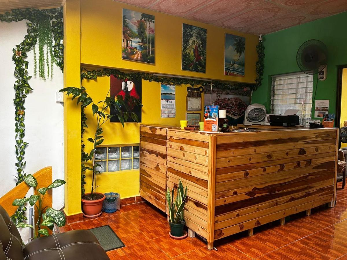 Casa Maya Itza Flores Eksteriør bilde