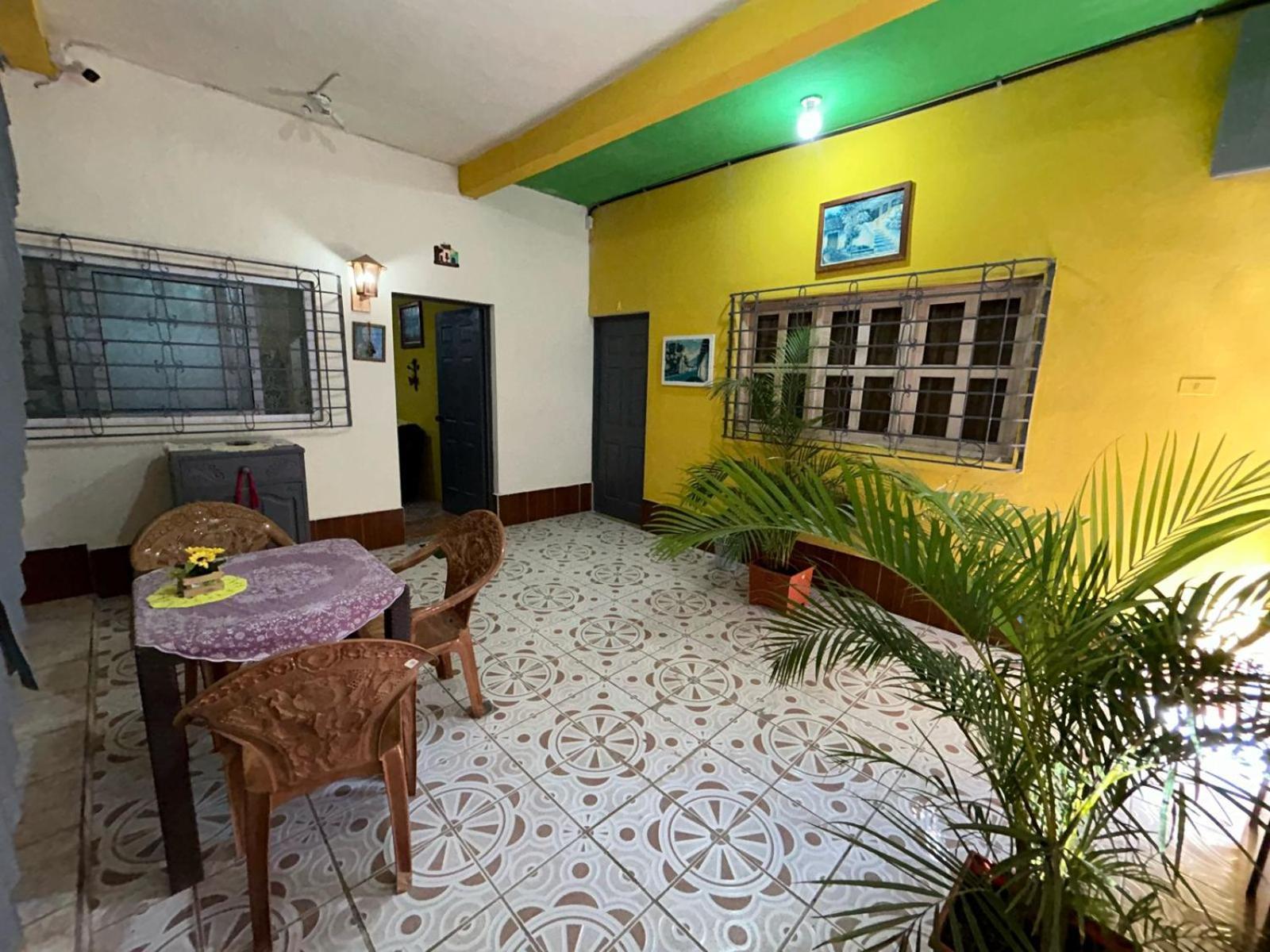 Casa Maya Itza Flores Eksteriør bilde