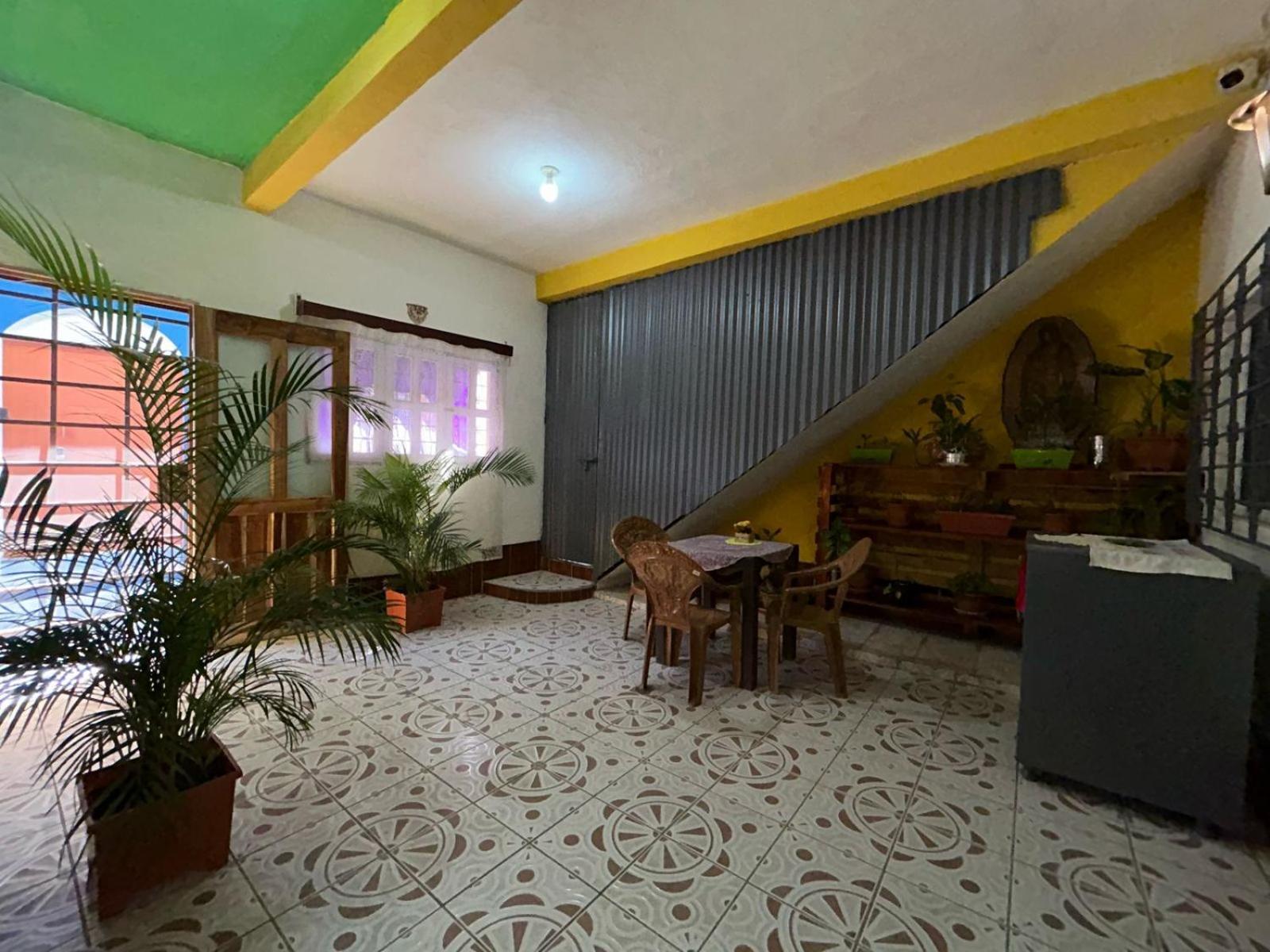 Casa Maya Itza Flores Eksteriør bilde