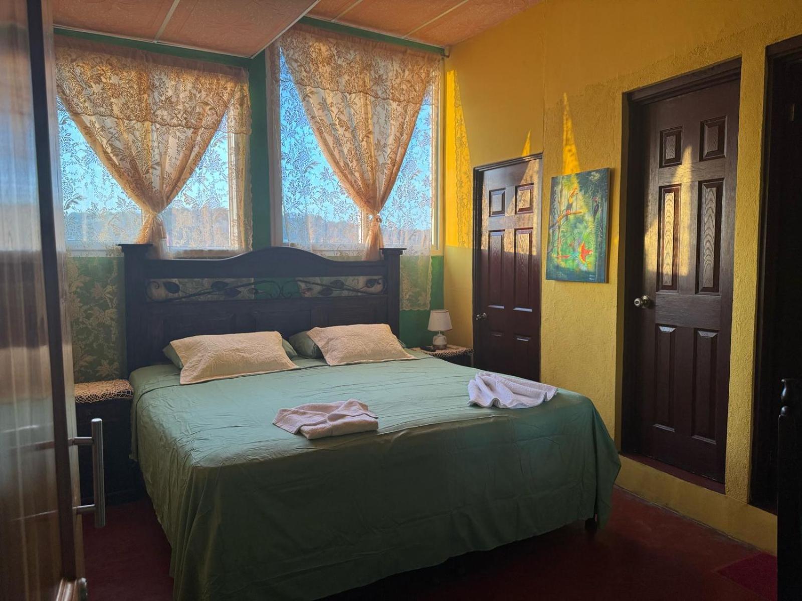 Casa Maya Itza Flores Eksteriør bilde