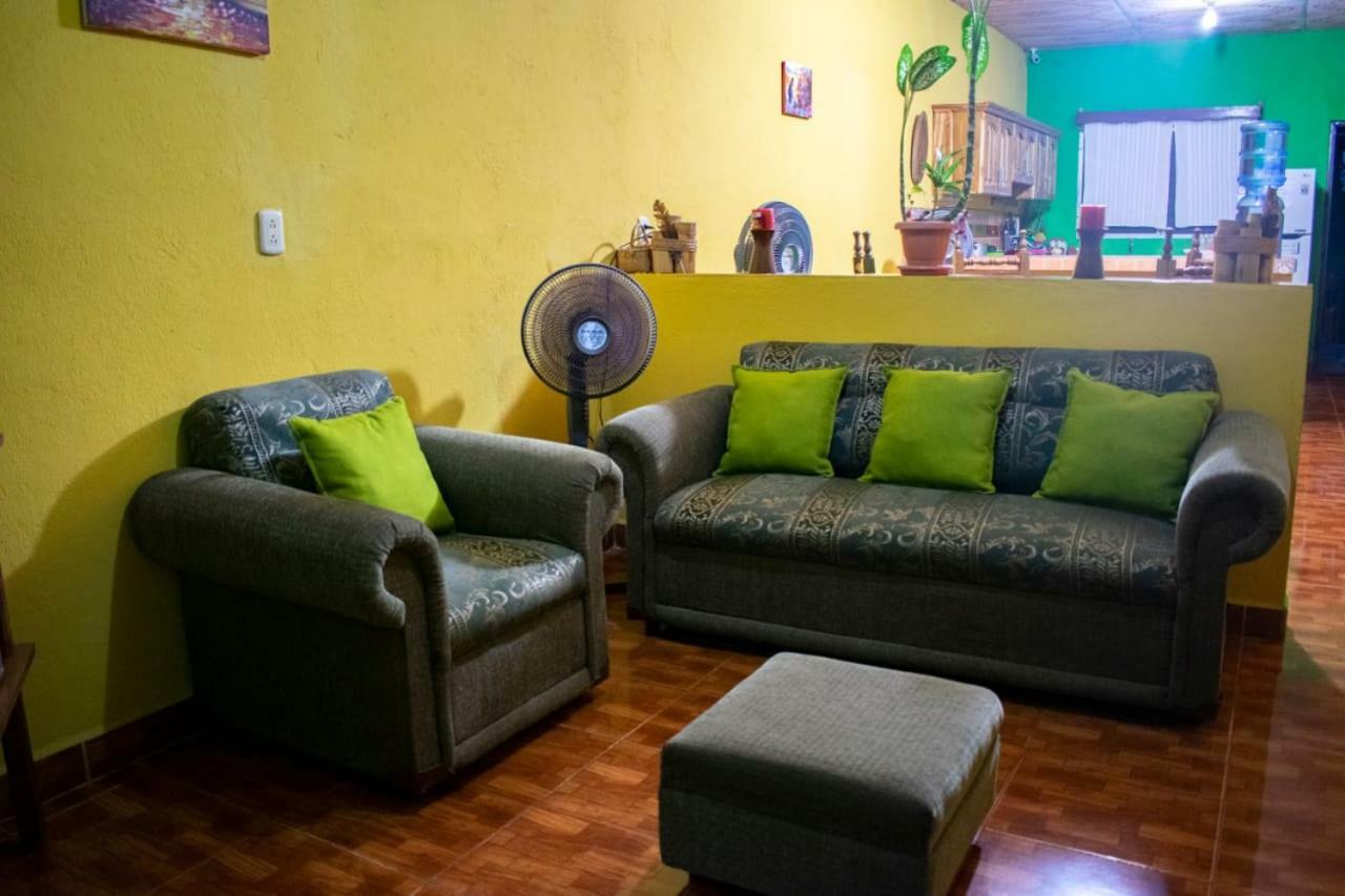 Casa Maya Itza Flores Eksteriør bilde