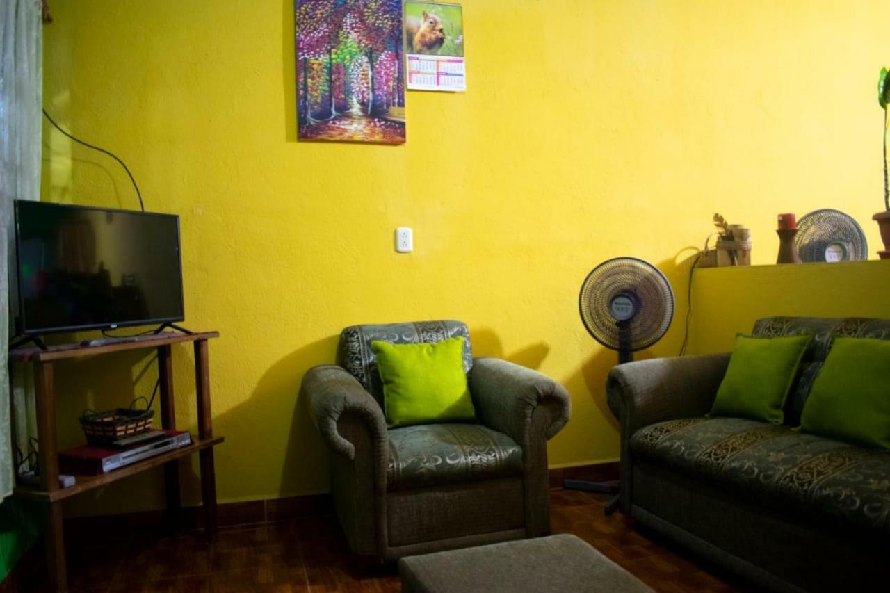 Casa Maya Itza Flores Eksteriør bilde