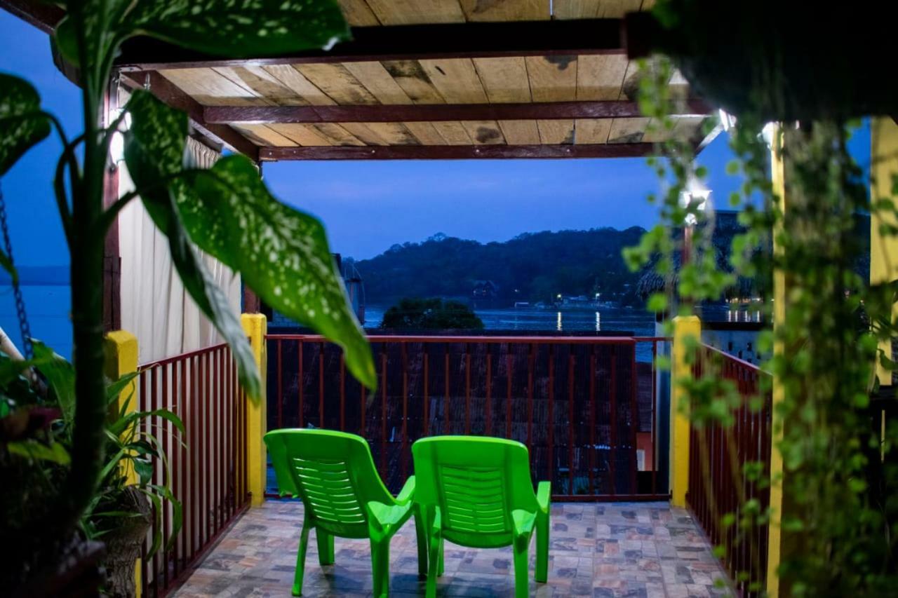 Casa Maya Itza Flores Eksteriør bilde